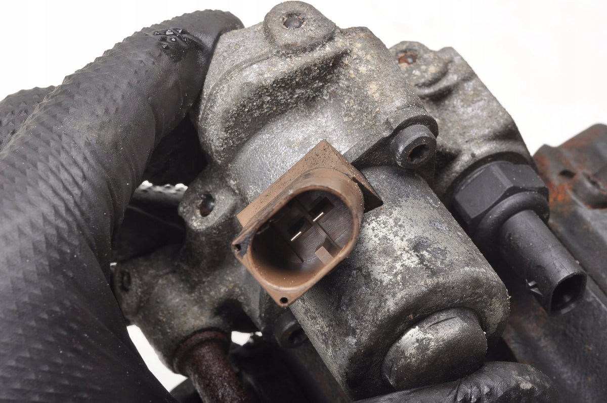 KIA VENGA RIO III HYUNDAI I20 1.4 CDTI 75HP INJECTION PUMP 33100-2A710