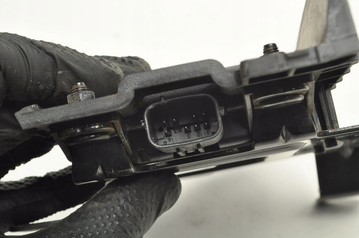 KIA X-CEED RADAR BLIND SPOT SENSOR NEAR LEFT 99140-J7410