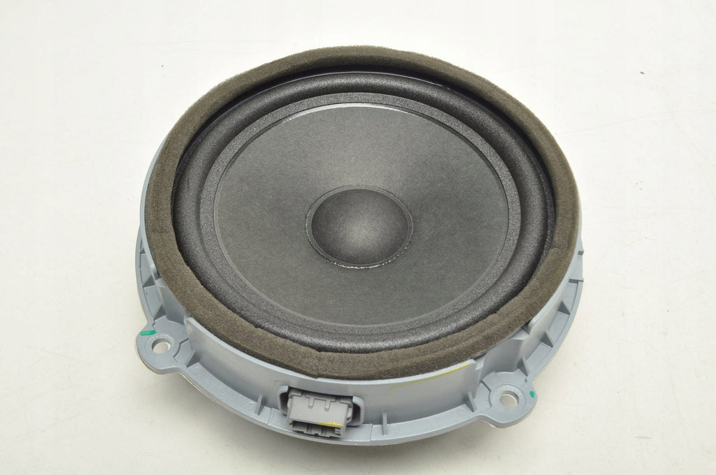 KIA X-CEED SPEAKER 96330-J7100