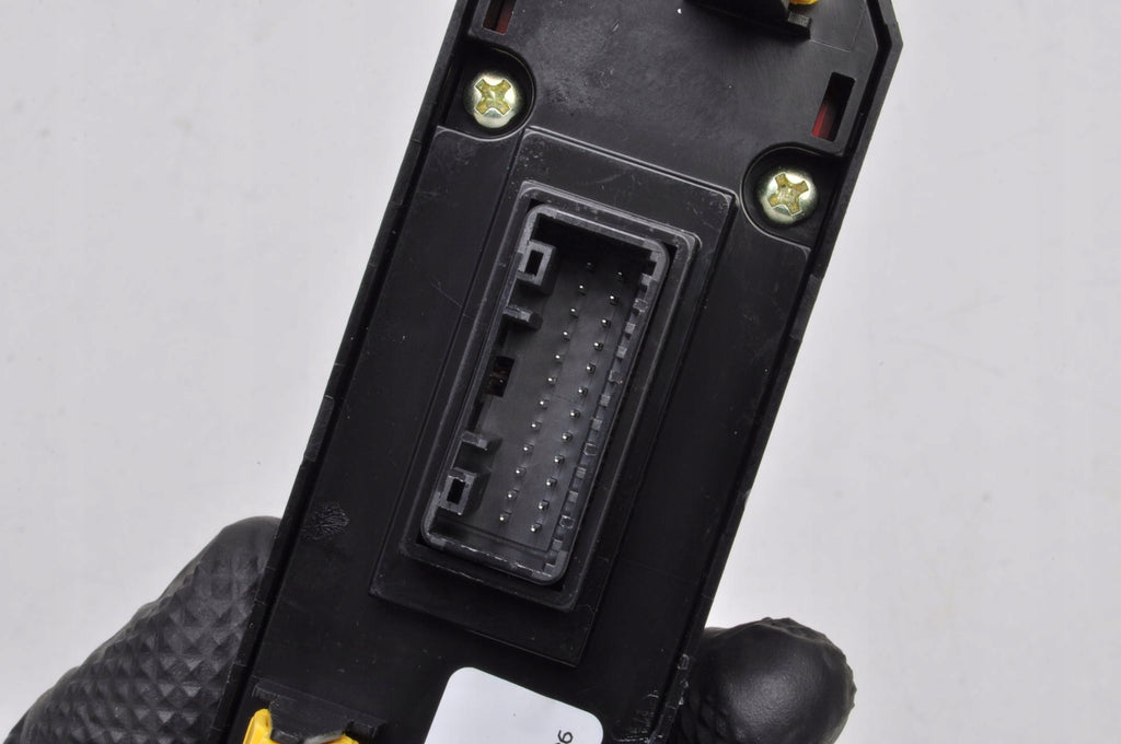 KIA XCEED CEED III SWITCH PANEL 93700-J7651WK