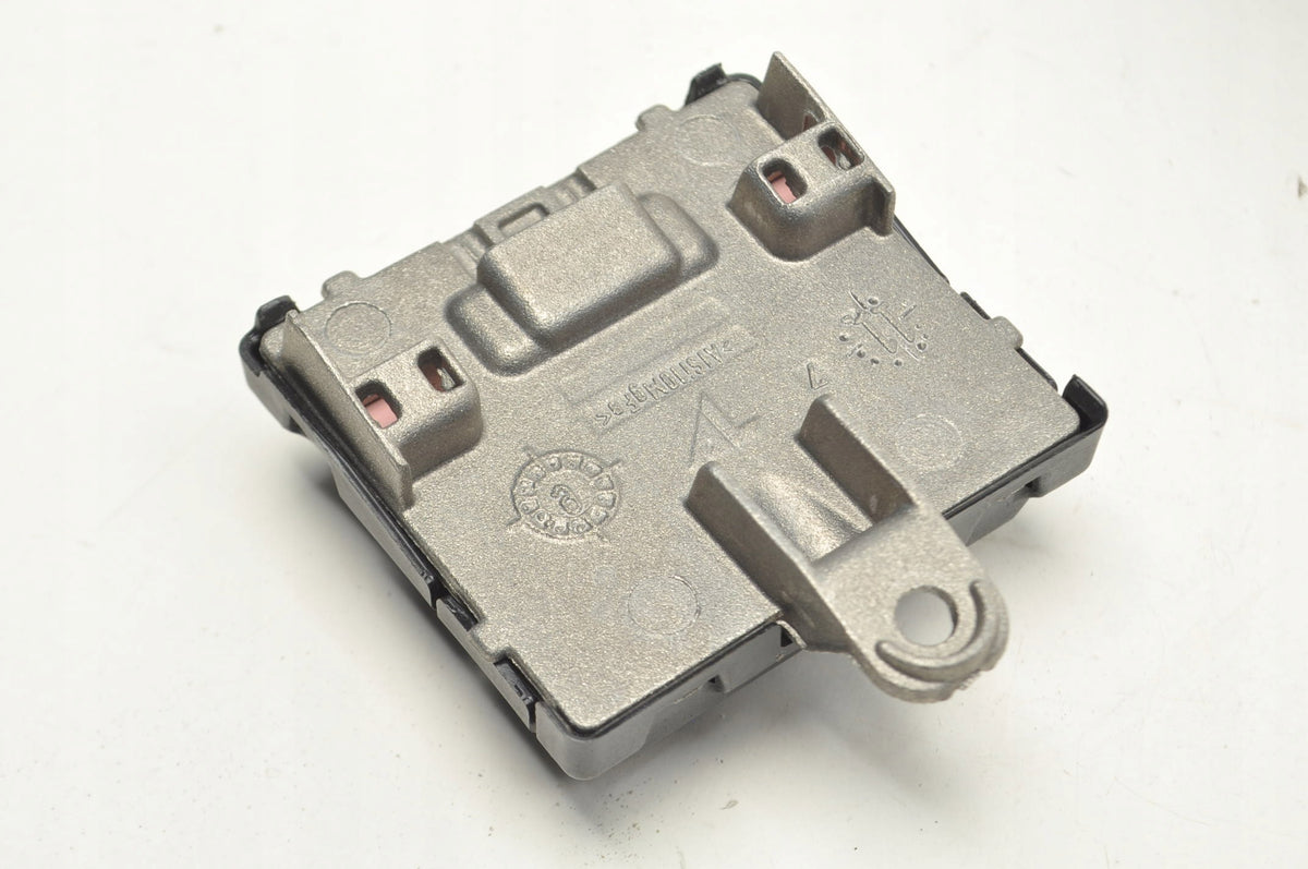 LAMP CONTROLLER MODULE VOLVO C30 S40 II V50 C70 II 130732921300 LIFT
