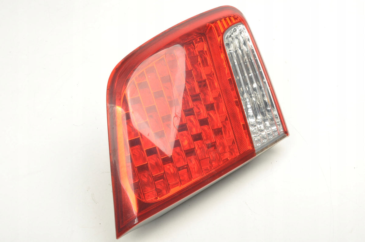 LAMP LEFT REAR IN FLAP KIA SORENTO II 92405-2P02 SUV
