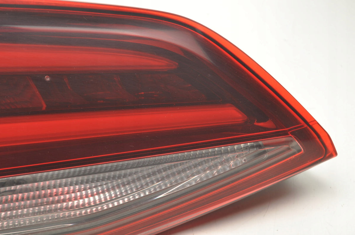 LAMP LEFT REAR IN FLAP OPEL ASTRA K 39032040 STATION WAGON