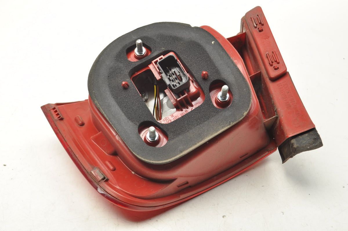 LAMP LEFT REAR VOLKSWAGEN PASSAT B6 3C5945095H SEDAN EU