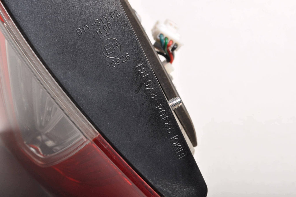 LAMP RIGHT REAR FLAP HYUNDAI IX35 92404-2Y500 LIFT SUV