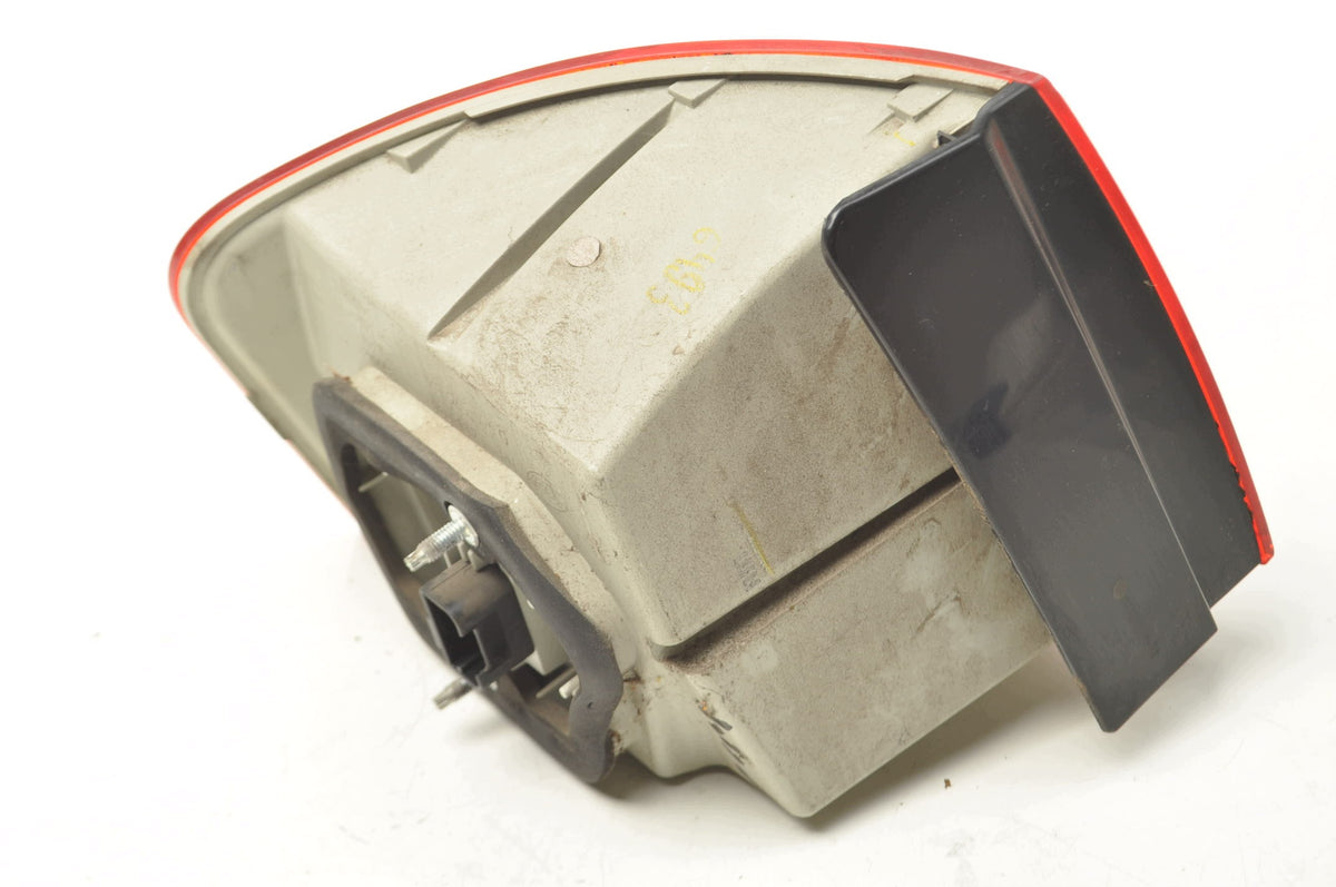 LAMP RIGHT REAR VOLKSWAGEN JETTA 1K5945096G SEDAN EUROPE