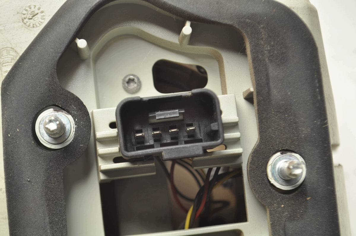 LAMP RIGHT REAR VOLKSWAGEN JETTA 1K5945096G SEDAN EUROPE