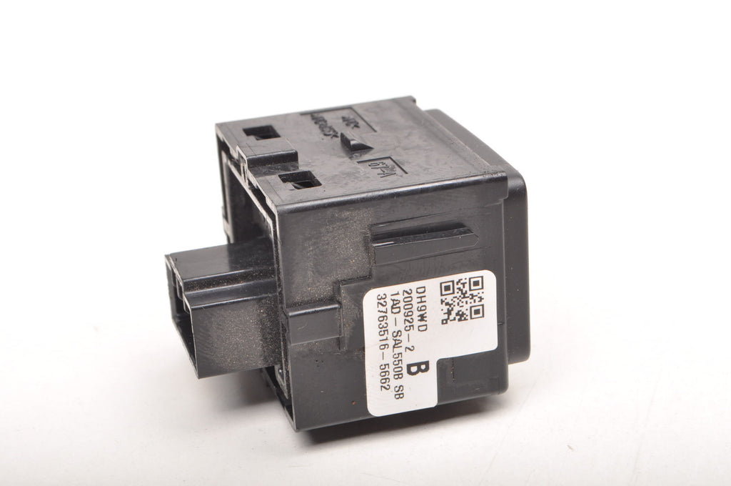 LAND ROVER DISCOVERY L550 FLAP OPENING BUTTON