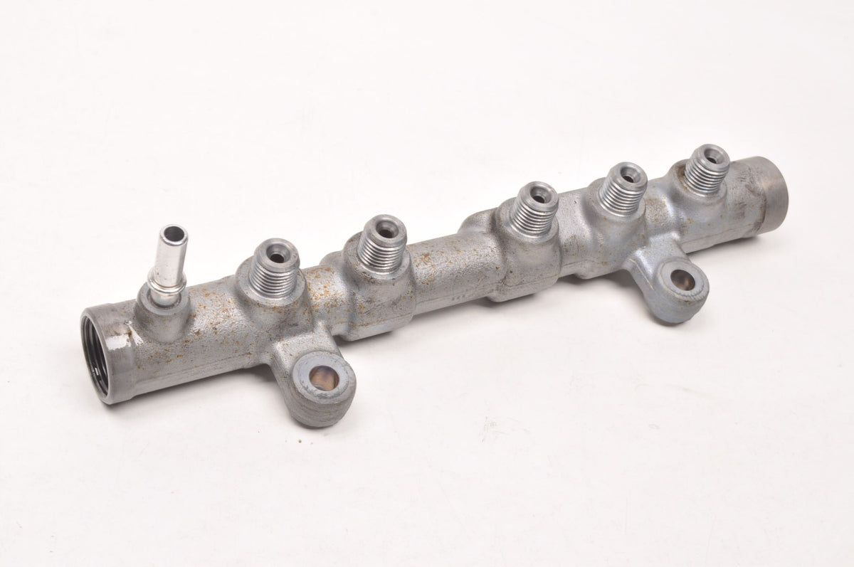 LAND ROVER DISCOVERY SPORT L550 2.0 d INJECTION RAIL G4D3-9D280-BA