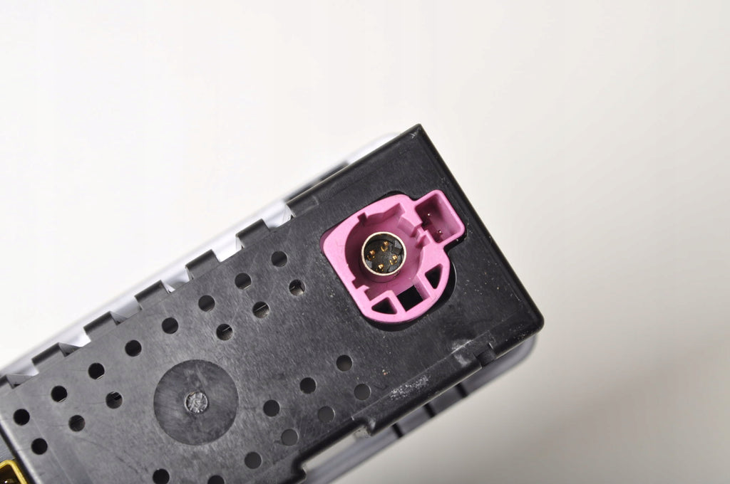 LAND ROVER DISCOVERY V L462 INPUT USB SOCKET 20R