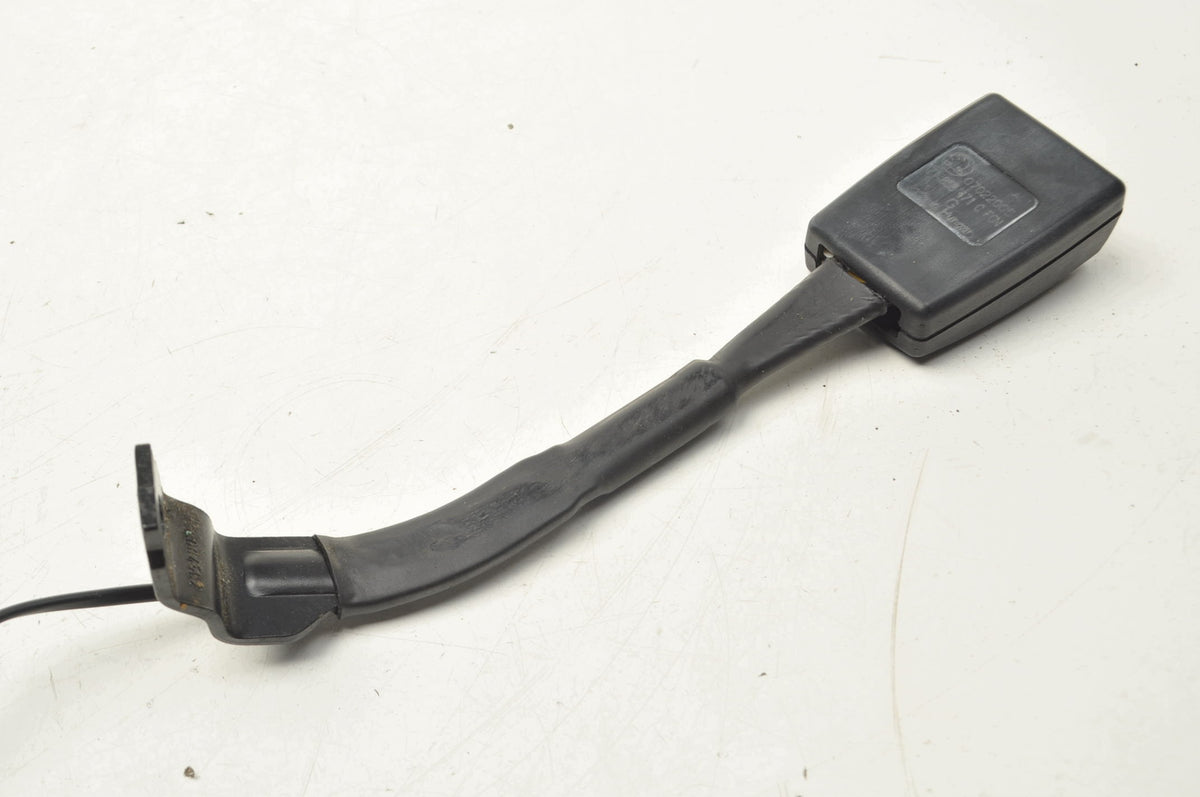 LEFT BELT CLIP SKODA OCTAVIA II 1Z1858471C