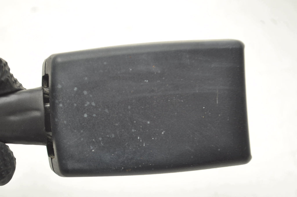 LEFT BELT CLIP SKODA OCTAVIA II 1Z1858471C