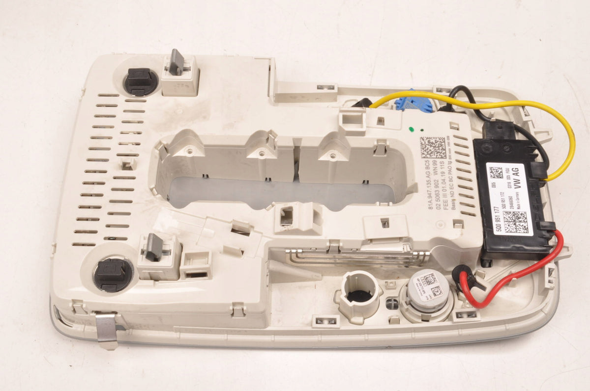 LIGHTING INTERIOR CABIN LAMP AUDI A1 II 82A 81A947135AG 5Q0951177
