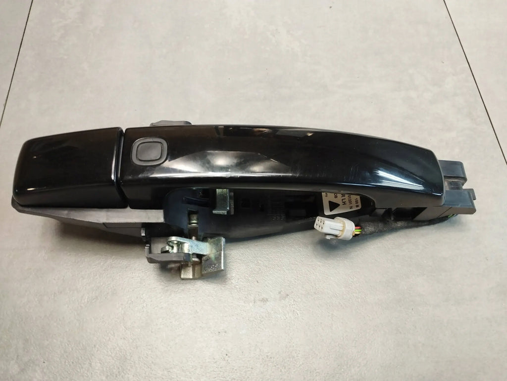 Land Rover Range Rover Sport L320 HANDLE LEFT REAR AH3224995DB