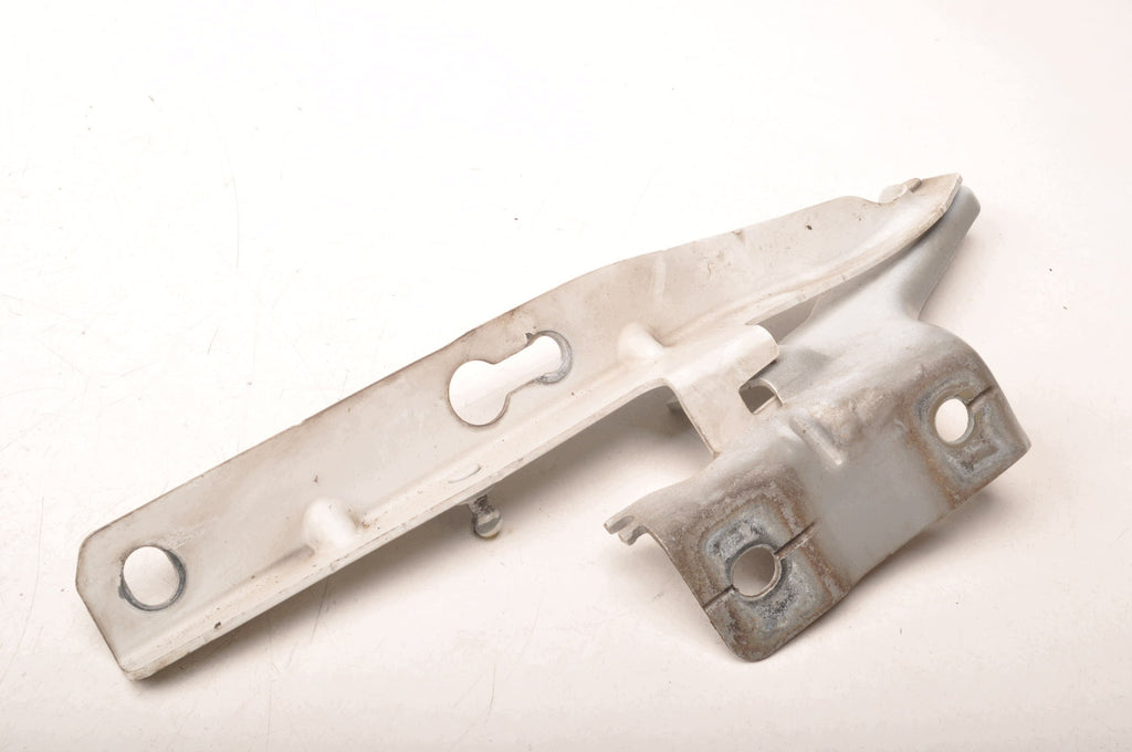 MASK HINGE VOLVO XC60 II 31424538 RIGHT