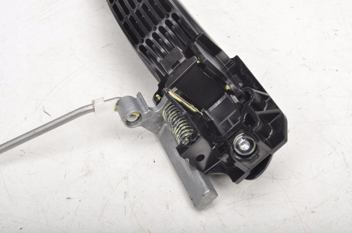 MAZDA 2 DL DJ DOOR HANDLE EXTERIOR LEFT REAR 42M