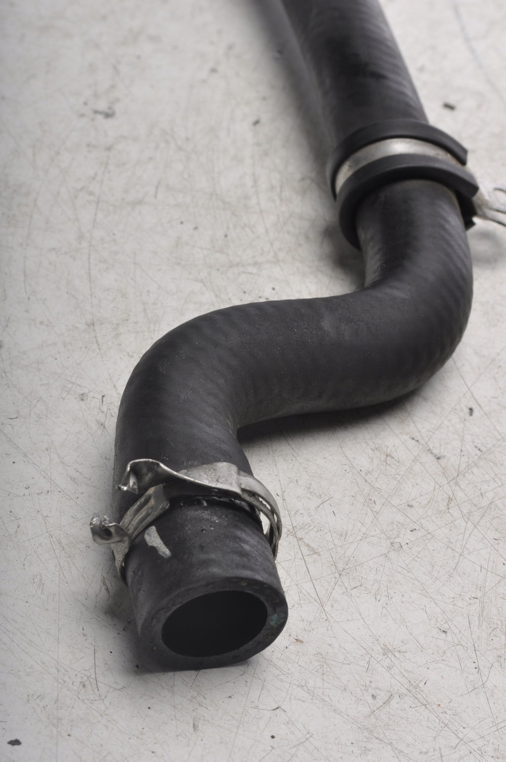 MCLAREN 650S PIPE WATER LINE