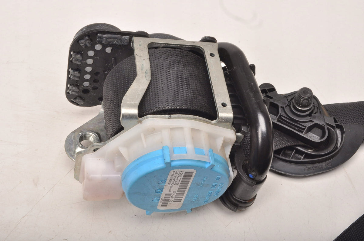 MERCEDES GLA W156 SEAT BELT RIGHT FRONT A1768602285