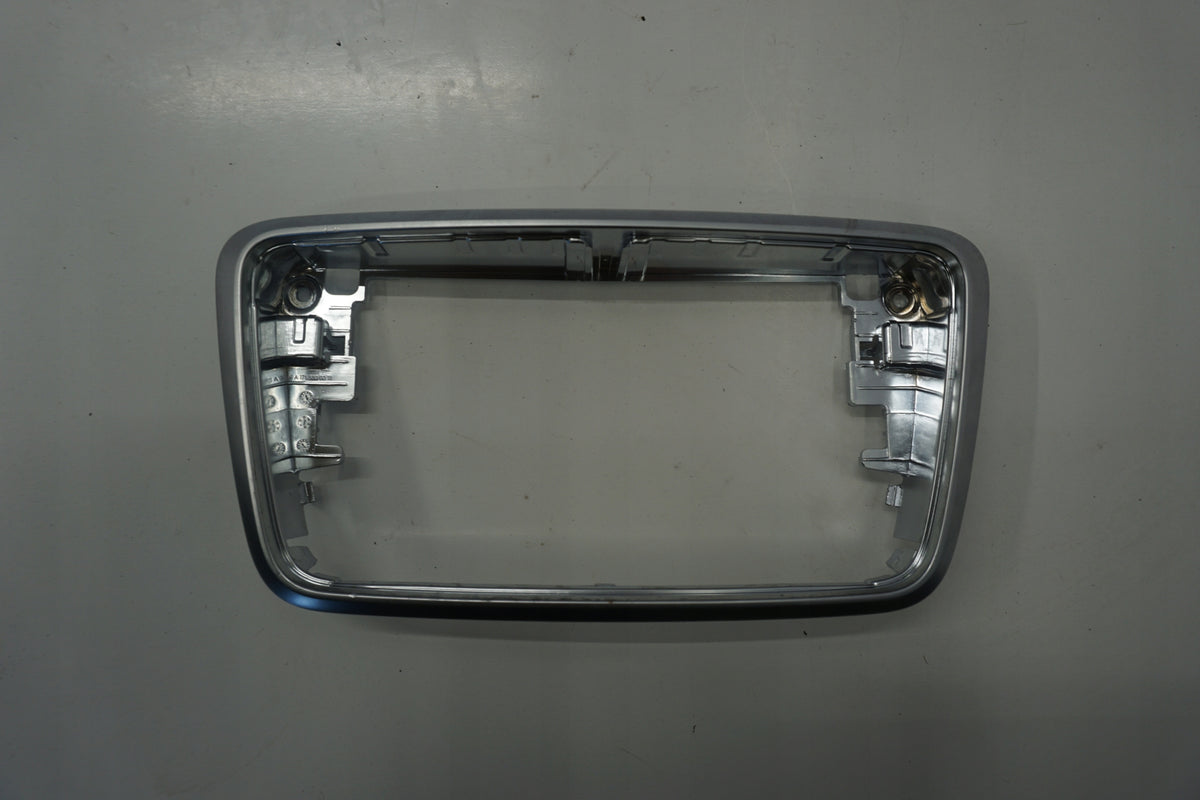 MERCEDES W176 RADIO FRAME A1766890018