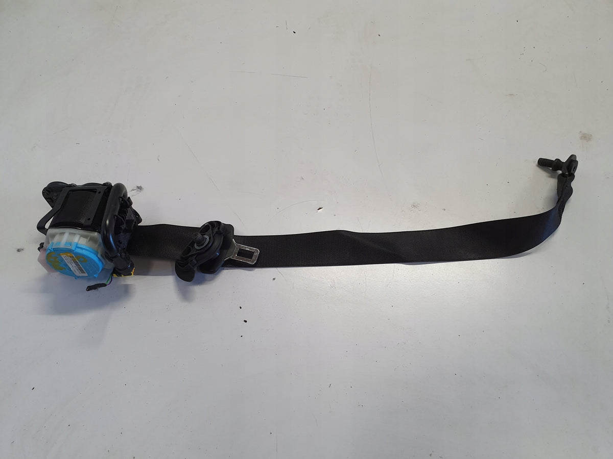 MERCEDES W246 SEAT BELT RIGHT FRONT A2468600285