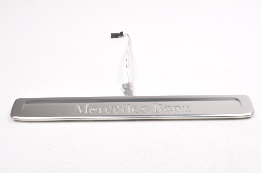 MERCEDES W254 LED THRESHOLD STRIP A2066808007