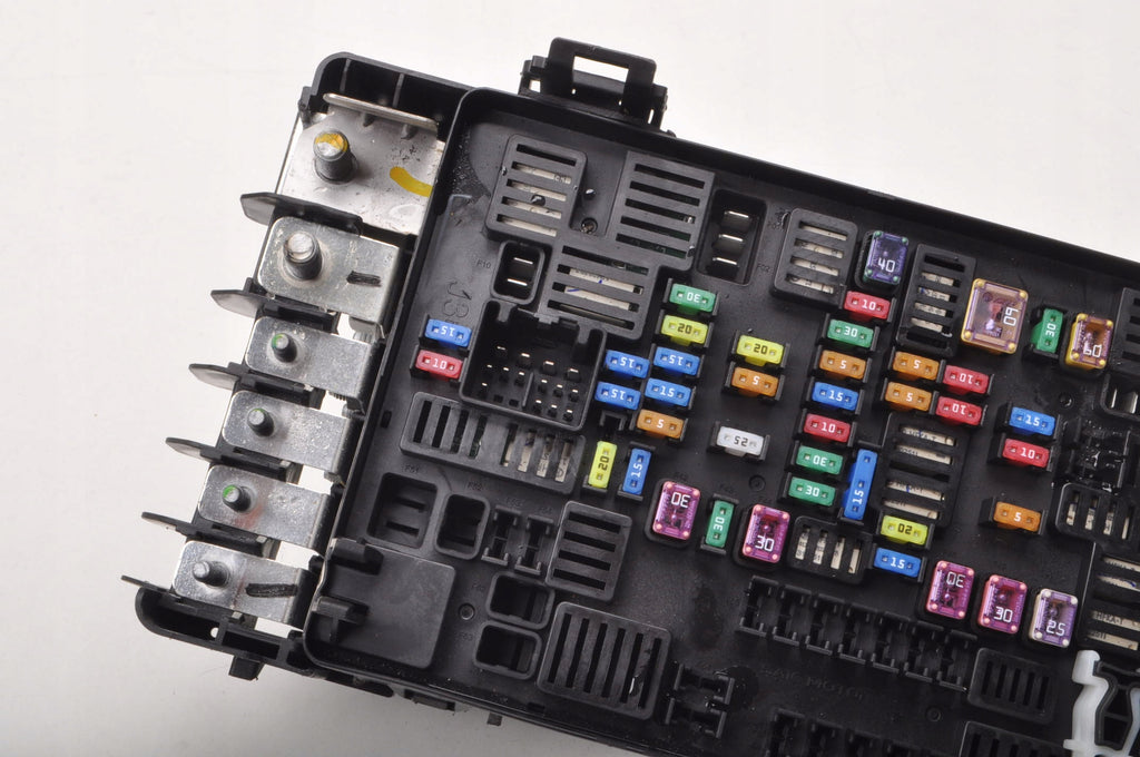 MG 3 1.5 Hybrid 194HP FUSE BOX 2024R 11738142