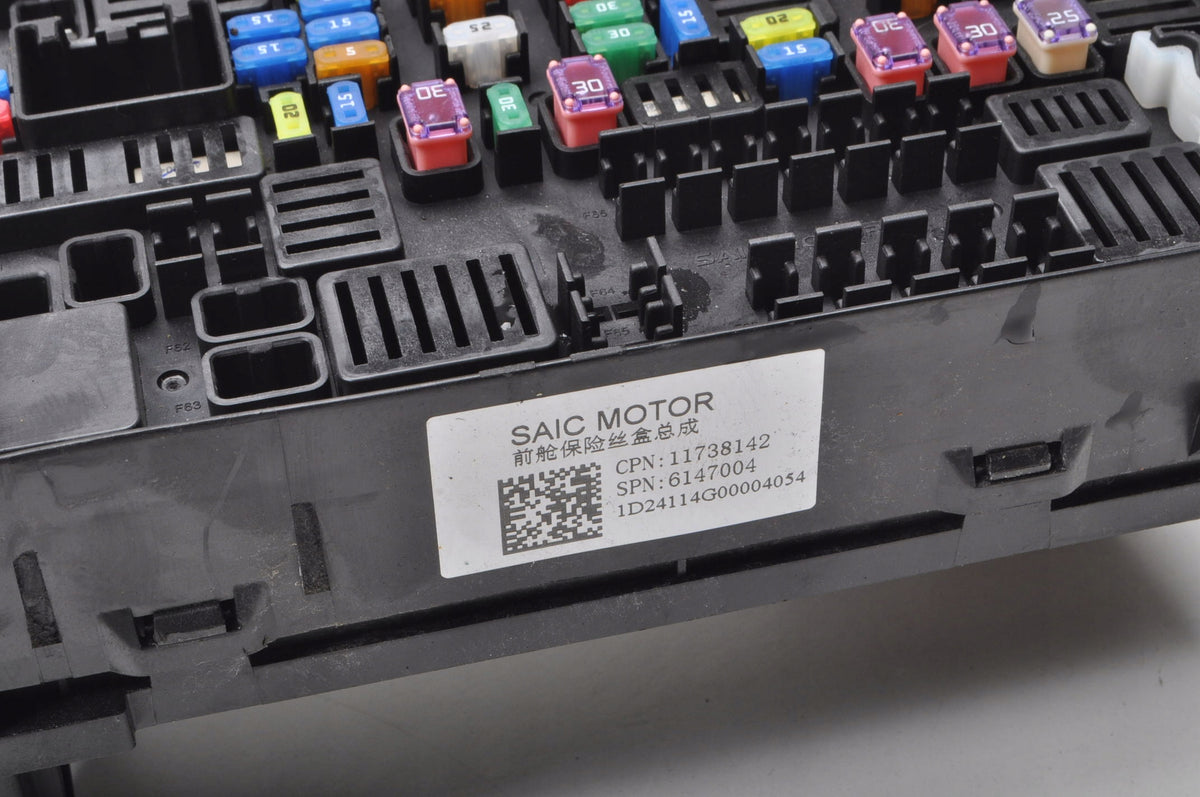 MG 3 1.5 Hybrid 194HP FUSE BOX 2024R 11738142