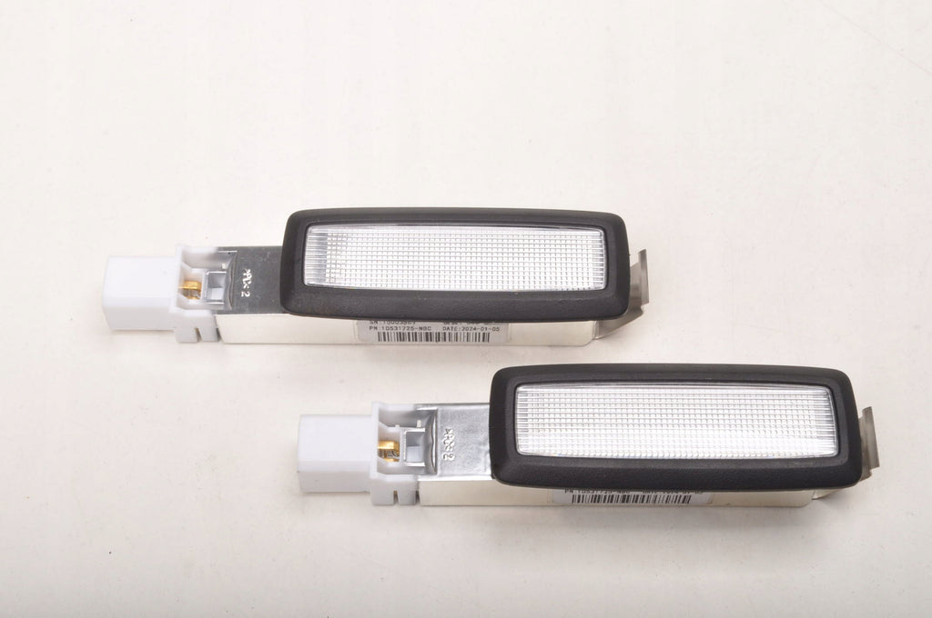 MG 3 LIGHTING INTERIOR CABIN LAMP 100035B9 2024R