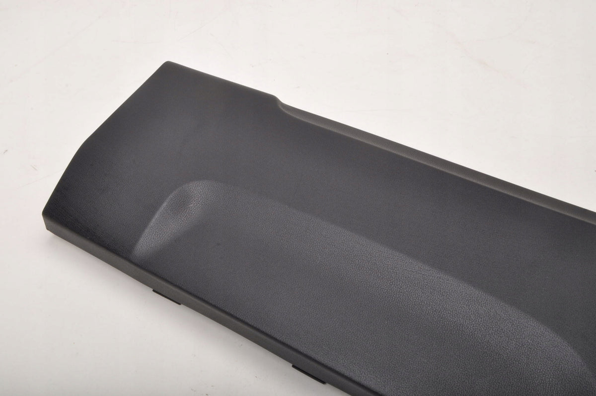 MG 3 POST COVER PLASTIC RIGHT 11202831