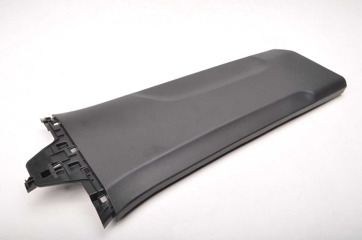 MG 3 POST COVER PLASTIC RIGHT 11202831