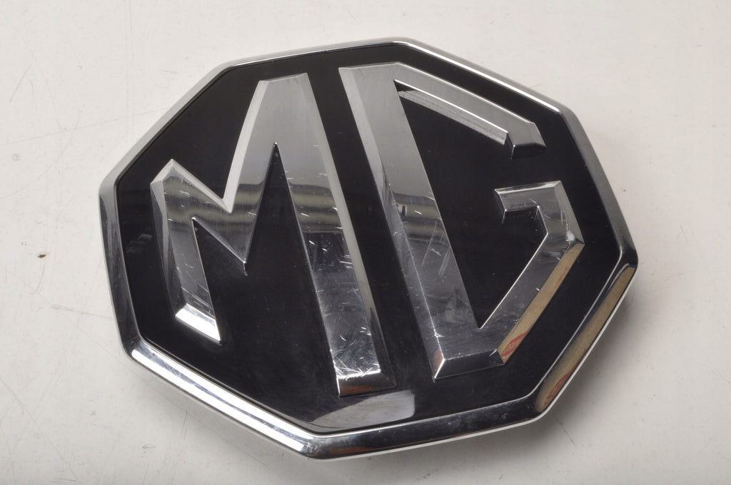 MG HS BADGE LOGO EMBLEM FRONT 10745955 2024 LIFT