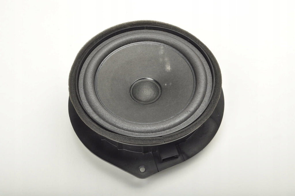 MG HS FRONT RIGHT DOOR SPEAKER 10523532