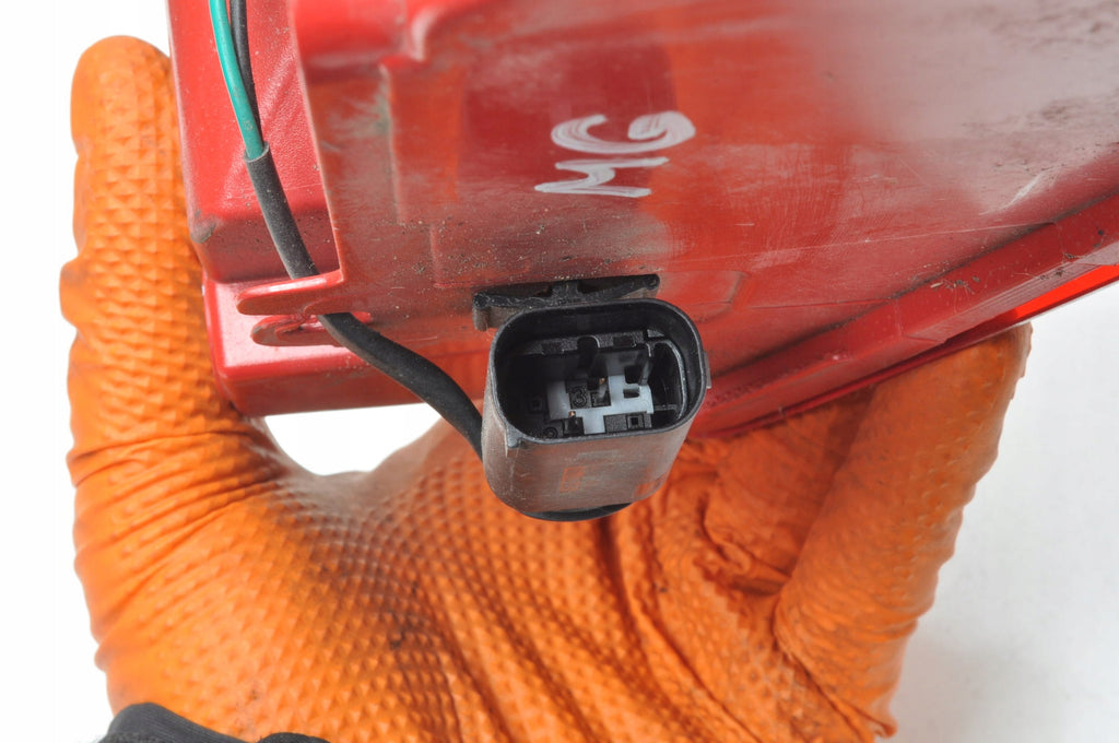 MG HS LAMP AGAINSTMGLEFT REAR 10526448 LEFT