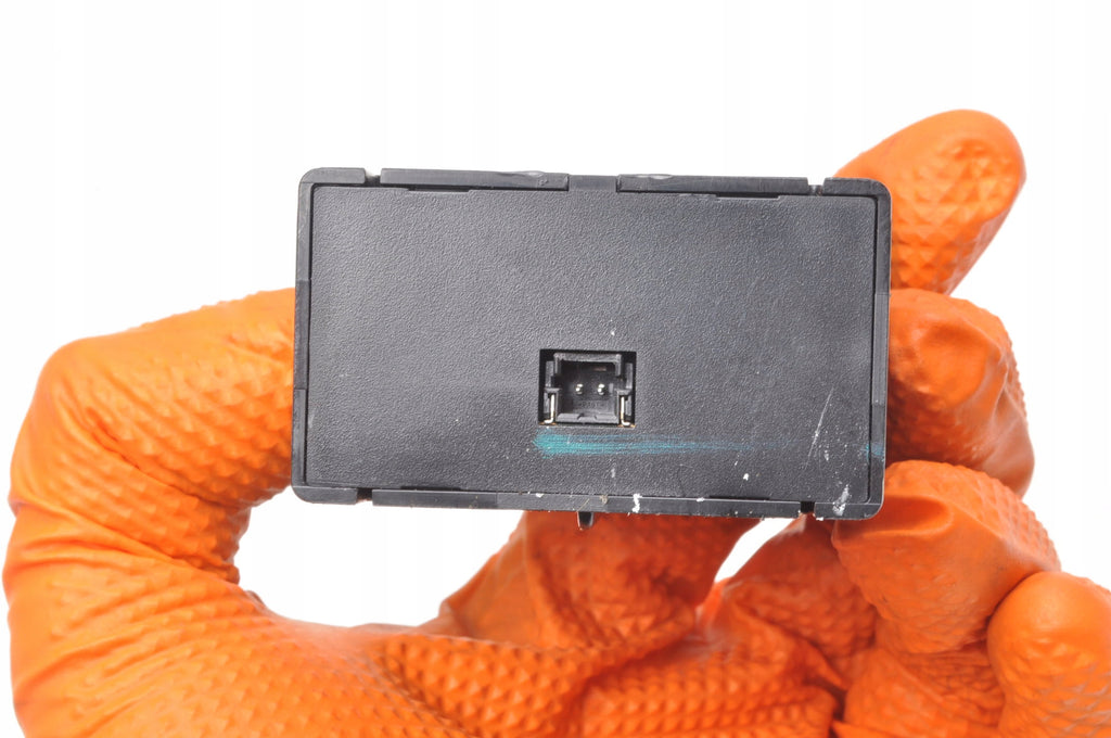 MG HS PORT USB INPUT SOCKET PWS5931 2023R