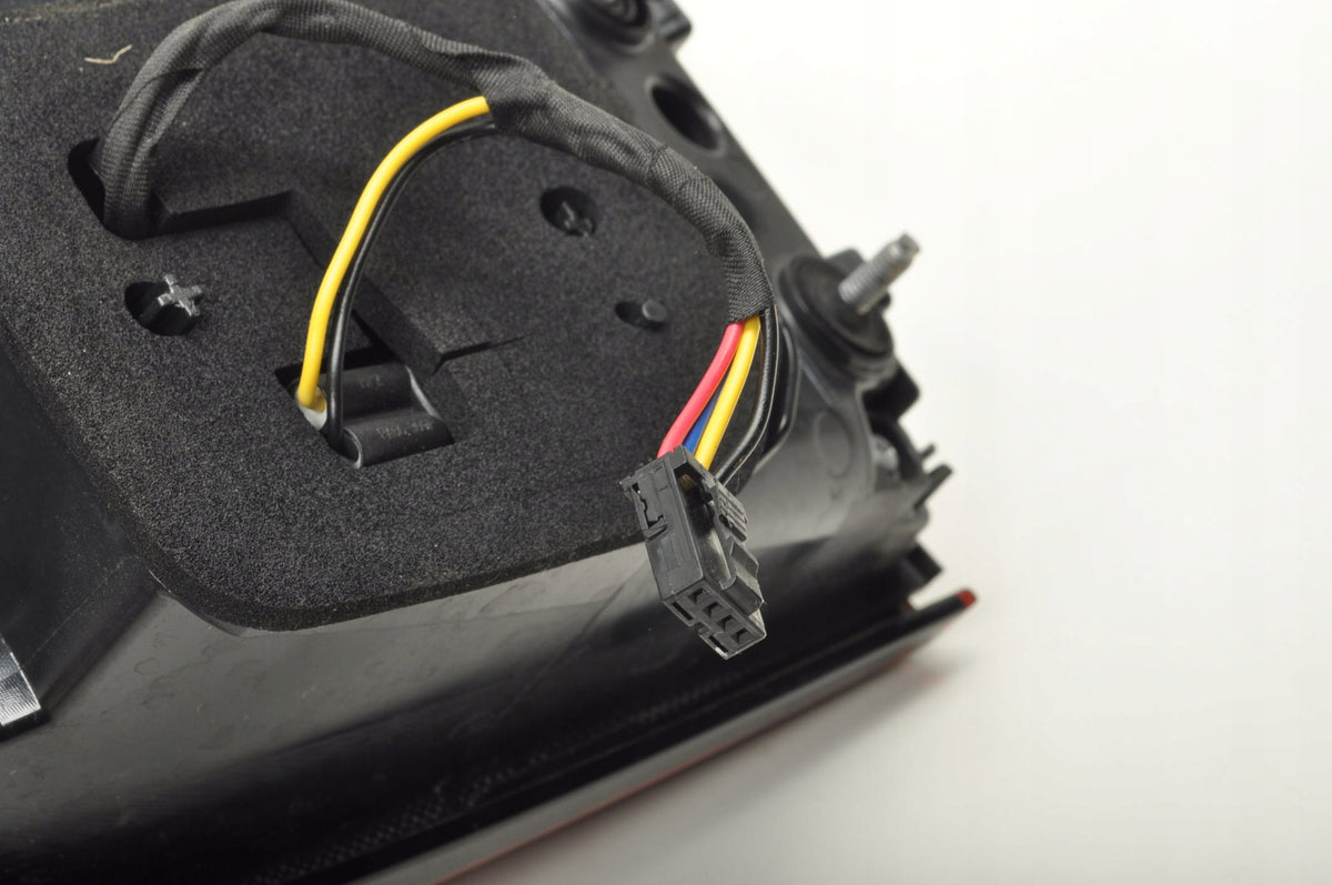 MG ZS II LAMP LEFT REAR FLAP 11405667