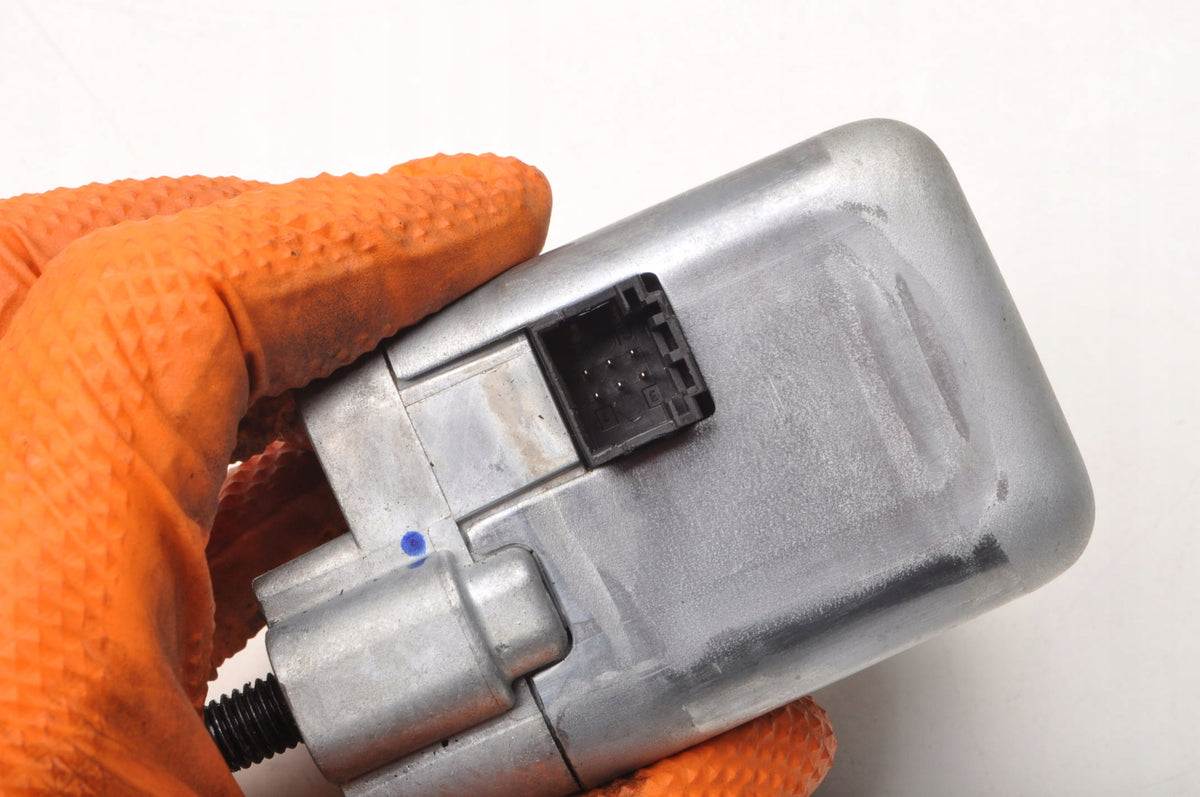 MG ZS STEERING WHEEL LOCK 10927555