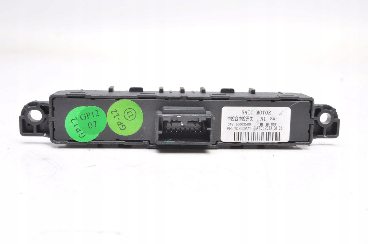 MG ZS SWITCH PANEL 10700971 LIFT