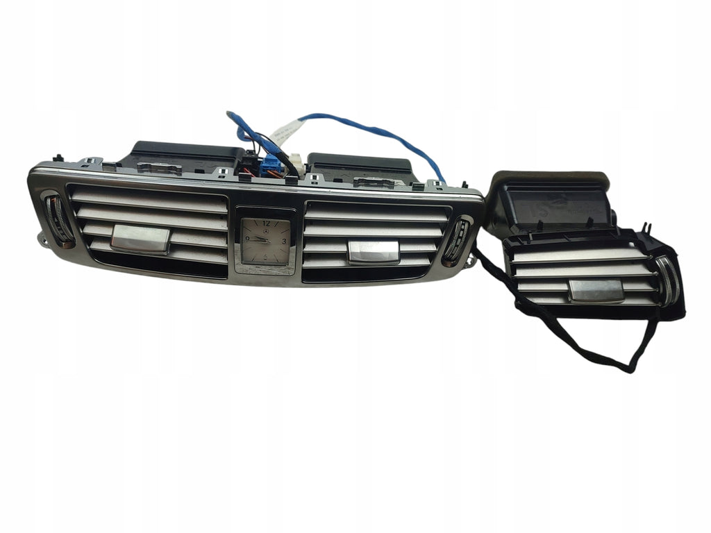 MIDDLE AIR SUPPLY GRILLE MERCEDES CLS C218 A2188300054