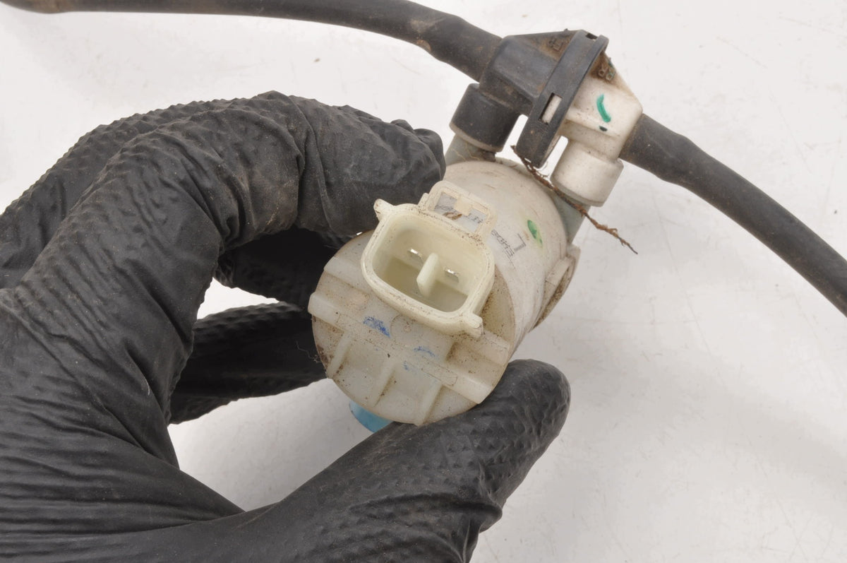 MITSUBISHI OUTLANDER III ENGINE WASHER PUMP