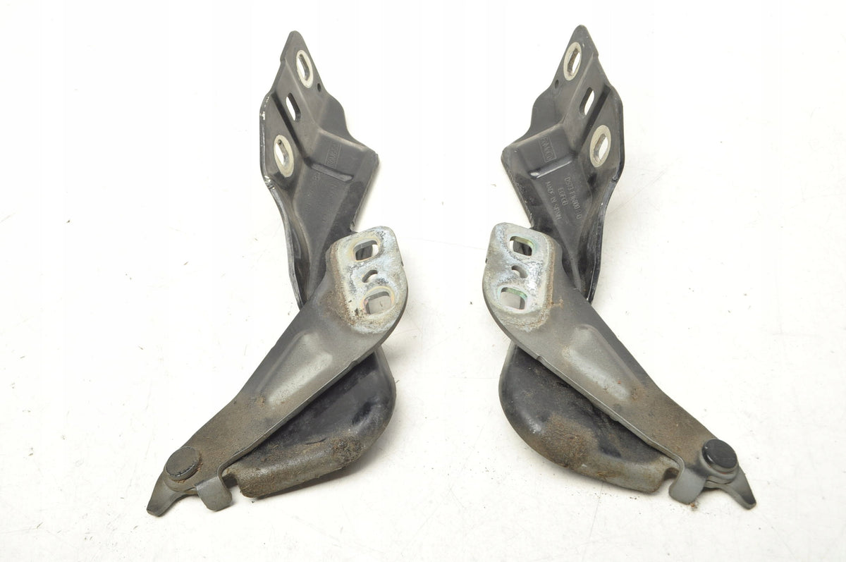 MK5 MASK HINGE LEFT RIGHT SET DS73-F16800-BD DS73-F16801-BD