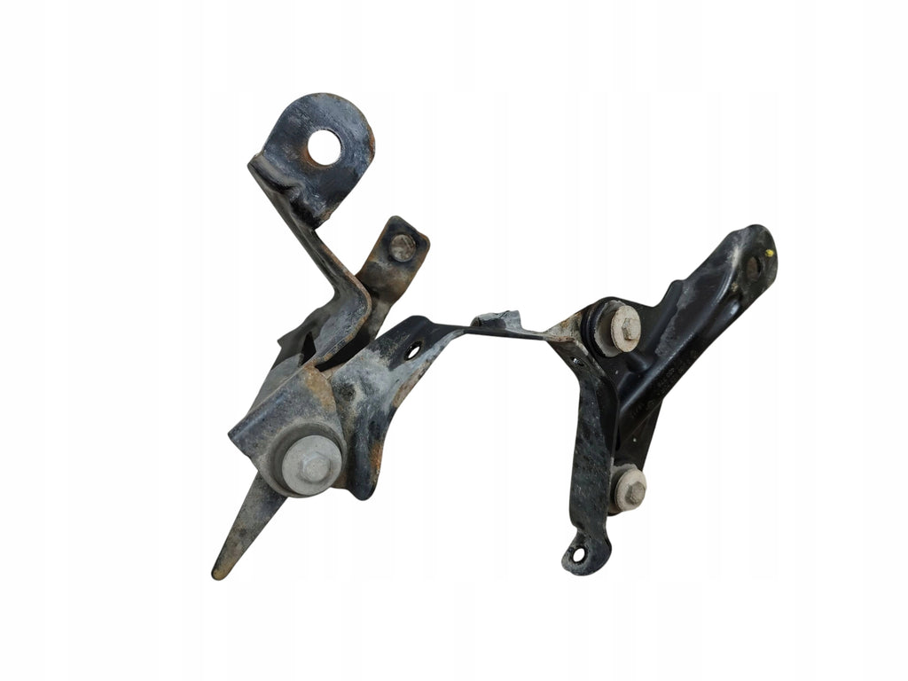 MOUNTING OF THE POWER STEERING PUMP VIVARO B HITC III TALENTO NV300 996943370R