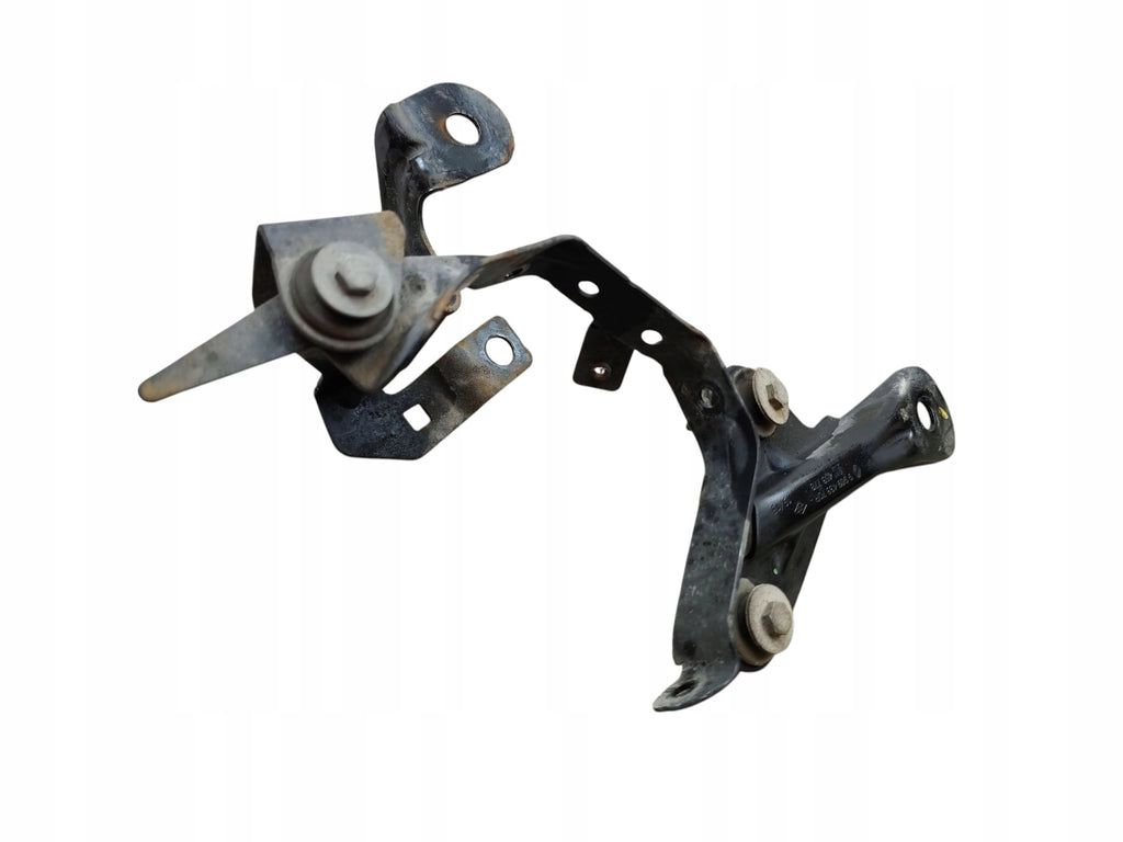 MOUNTING OF THE POWER STEERING PUMP VIVARO B HITC III TALENTO NV300 996943370R