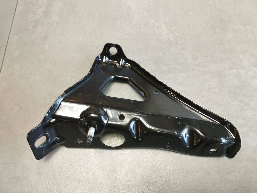 Mercedes B-CLASS W246 W242 BATTERY MOUNT A2466200514