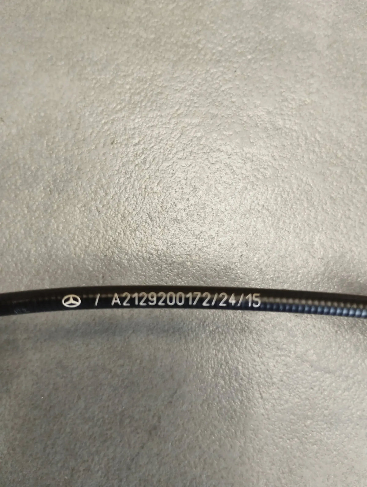 Mercedes-Benz CLS C218 COUCH BACK LATCH A2129200172