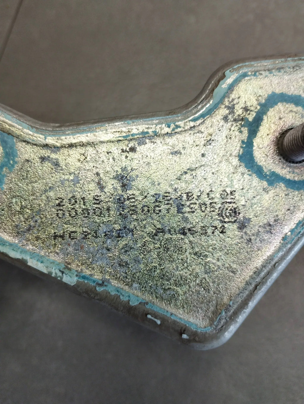 Mercedes-Benz CLS C218 DOOR HINGES RIGHT FRONT WITH BODY