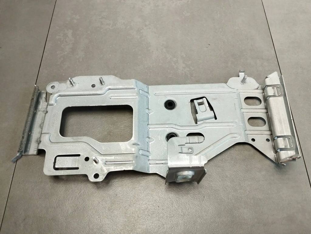 Mercedes-Benz CLS C218 MOUNTING BRACKET A2125459440