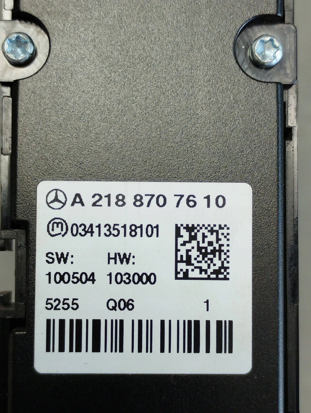 Mercedes-Benz CLS C218 SEAT HEATING BUTTON PANEL A2188707610