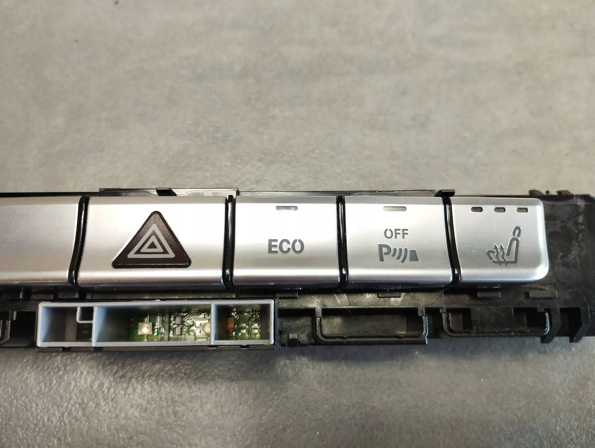 Mercedes-Benz CLS C218 SEAT HEATING BUTTON PANEL A2188707610