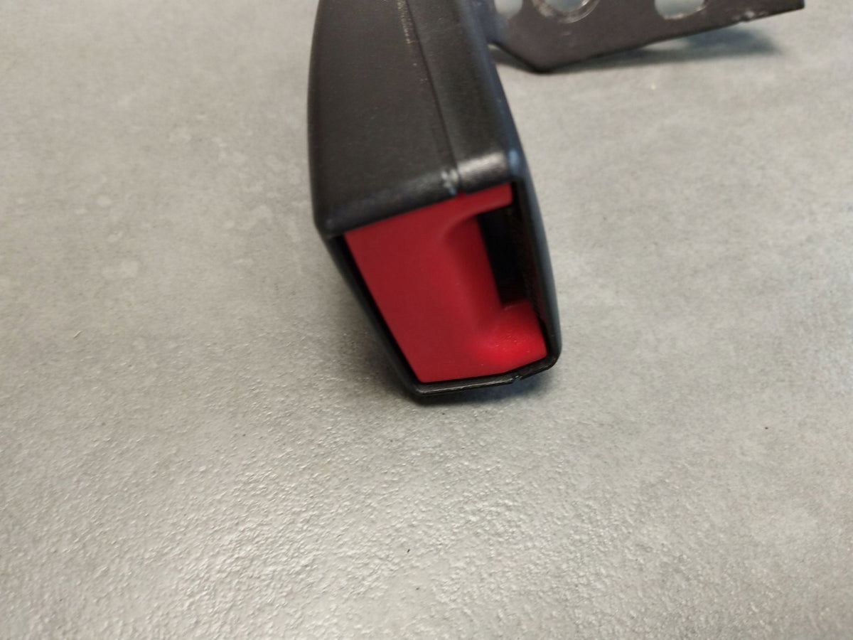Mercedes-Benz E W213 BELT BUCKLE A2908600700 CLASP