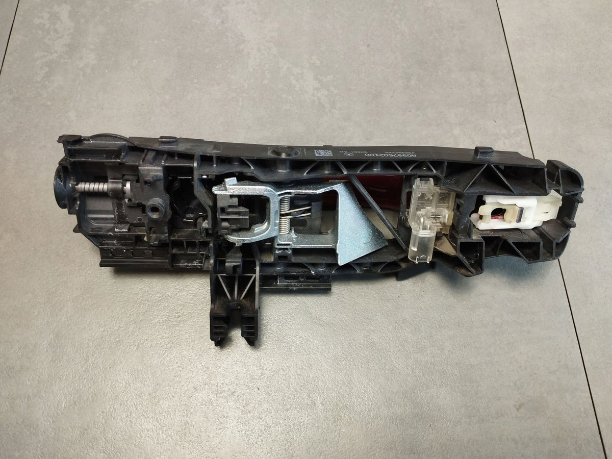 Mercedes-Benz E W213 DOOR HANDLE LEFT FRONT A0997602100 UK 996